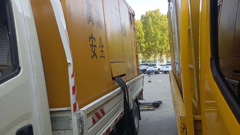 白水如何判断柴油发电机组和UPS电源的切换时间是否符合要求？