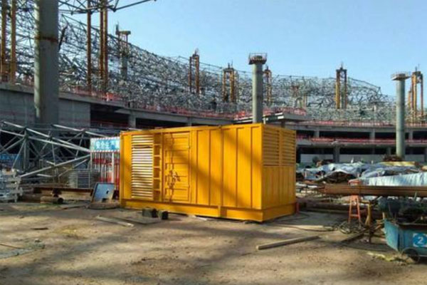 白水发电机出租如何判断空气滤清器是否需要更换？